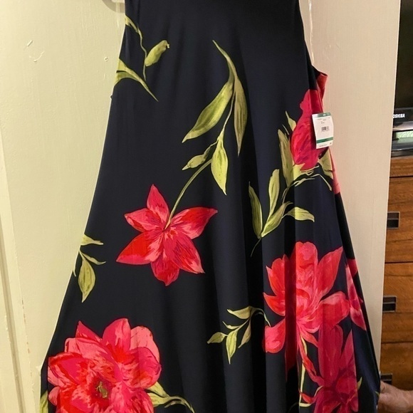 Blossom Buddy Red and Navy Blue Floral Print Anne Klein Dress - Picture 8 of 9